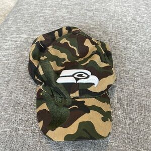 Cremcia style camouflage, Seahawk hat
